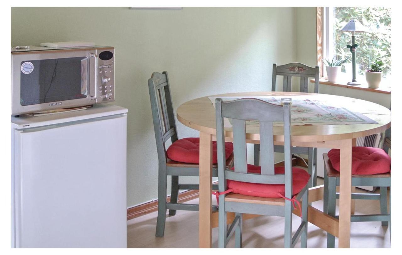 1 Bedroom Beautiful Home In Tomelilla Luaran gambar